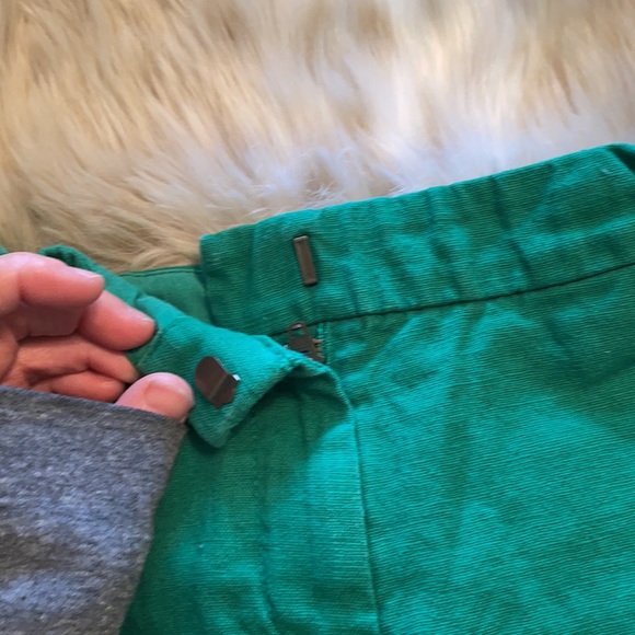 Crew Cuts size 5 shorts with ridged detail. Emerald green color side pockets.*1 - Picture 2 of 10